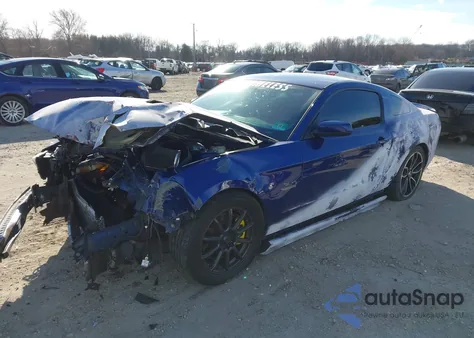 2013 Ford Mustang Gt Premium z USA, uszkodzony, nr VIN 1ZVBP8CF2D5284143